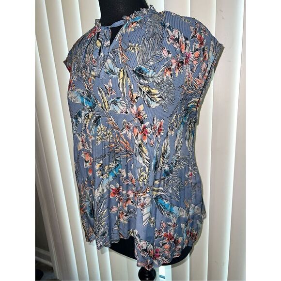 Status by Chenault Top - Picture 3 of 4